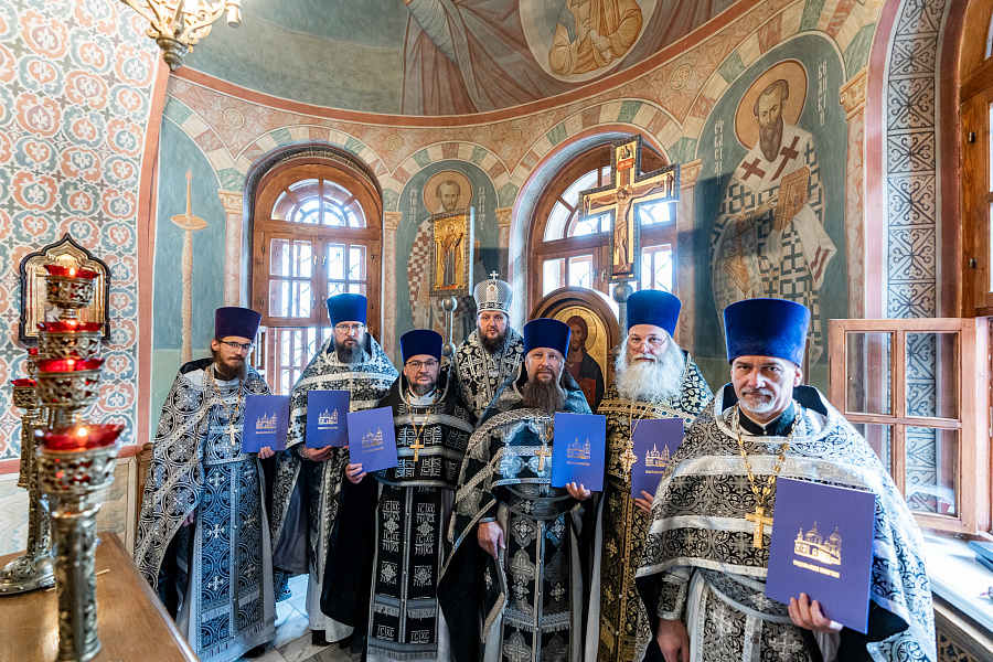 Литургия Преждеосвященных Даров в Михаило-Архангельском храме города Пущино г.о. Серпухов